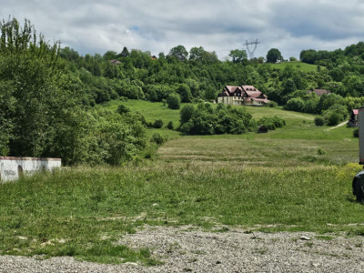 Teren de vanzare la intrare in Bran - oportunitate investitie